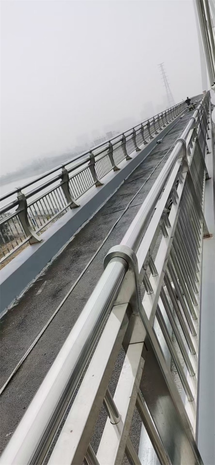 不鏽鋼防撞護欄